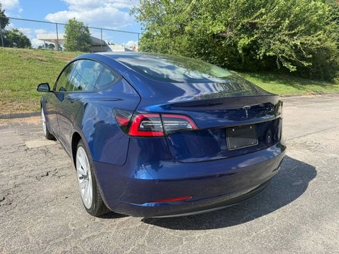 Used 2022 Tesla Model 3 RWD image 6