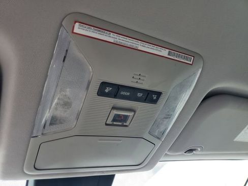 Used 2021 Toyota RAV4 LE FWD image 29