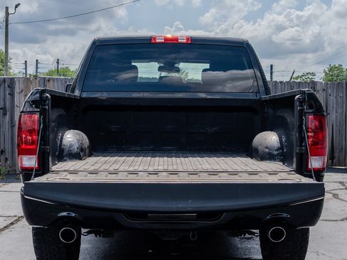 Used 2016 RAM 1500 Express w/ Popular Equipment Group AWD/4WD image 9