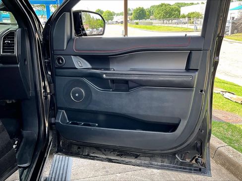 Used 2019 Ford Expedition Max Limited w/ Equipment Group 303A AWD/4WD image 23