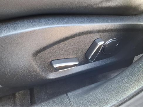 Used 2020 Ford Fusion Titanium image 23