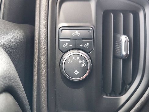 Used 2022 Chevrolet Silverado 1500 Custom RWD image 24