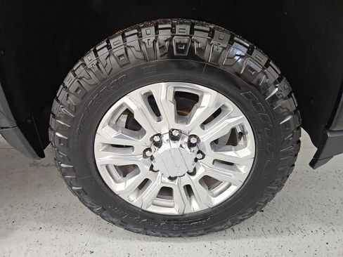 Used 2020 GMC Sierra 2500 Denali w/ Denali Ultimate Package image 8