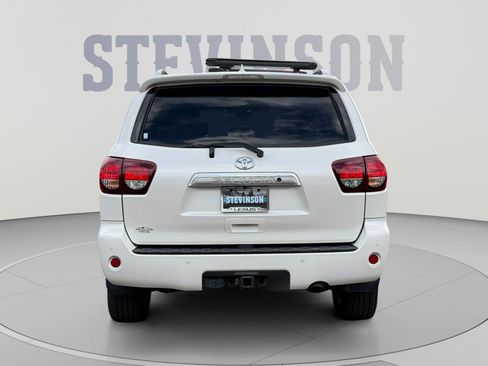 Used 2019 Toyota Sequoia Platinum w/ Carpet Mat Package (TMS) AWD/4WD image 4