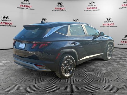 New 2026 Hyundai Tucson Blue SE image 3