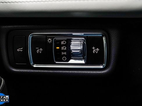 Used 2025 Lincoln Aviator Reserve AWD/4WD image 31