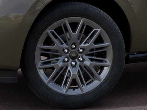 New 2027 Ford Expedition Platinum w/ Stealth Appearance Package AWD/4WD image 19