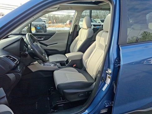 Used 2023 Subaru Forester Premium image 13