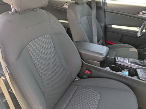 Certified 2026 Kia Sportage LX FWD image 11