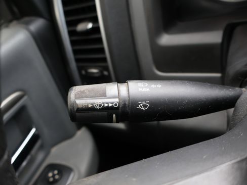 Used 2016 RAM 2500 SLT image 37