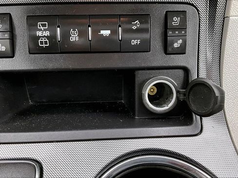 Used 2012 Chevrolet Traverse LTZ image 17