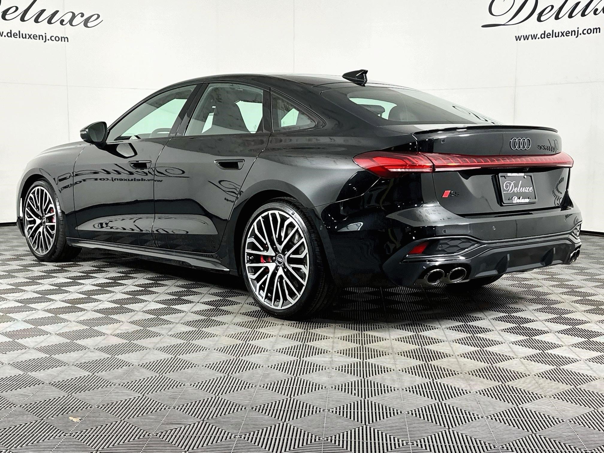 Used 2025 Audi S5 Premium Plus w/ Premium Plus Package AWD/4WD image 4