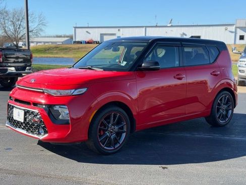 Used 2020 Kia Soul GT-Line FWD image 3