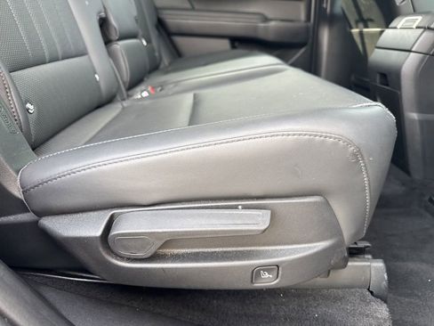 Used 2025 Hyundai Santa Fe SEL AWD/4WD image 21