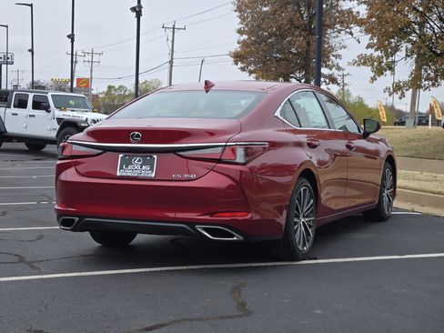 New 2025 Lexus ES 350 w/ Premium Package image 4