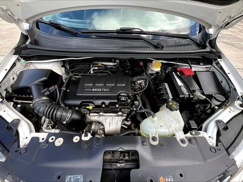 Used 2018 Chevrolet Sonic Premier image 26