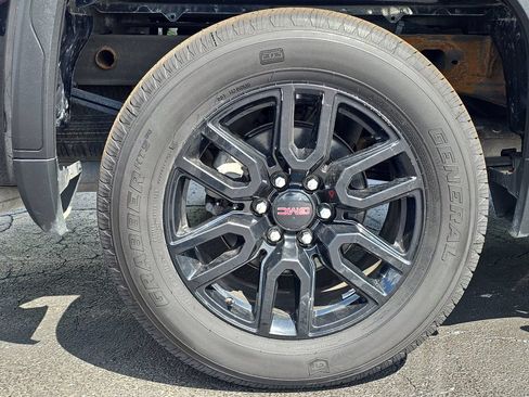Used 2024 GMC Sierra 1500 Elevation AWD/4WD image 29