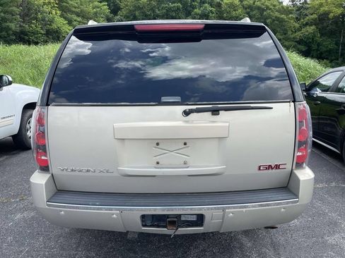 Used 2007 GMC Yukon XL Denali AWD/4WD image 4