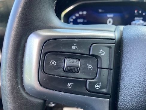 Used 2023 Chevrolet Silverado 1500 LT w/ Z71 Off-Road Package AWD/4WD image 7