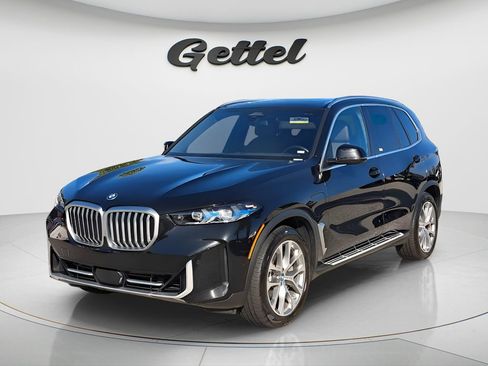 Used 2025 BMW X5 xDrive50e image 1
