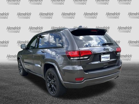 Used 2019 Jeep Grand Cherokee Altitude RWD image 9