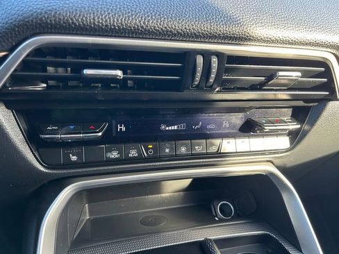 Used 2024 MAZDA CX-90 3.3 Turbo w/ Preferred Plus AWD/4WD image 30
