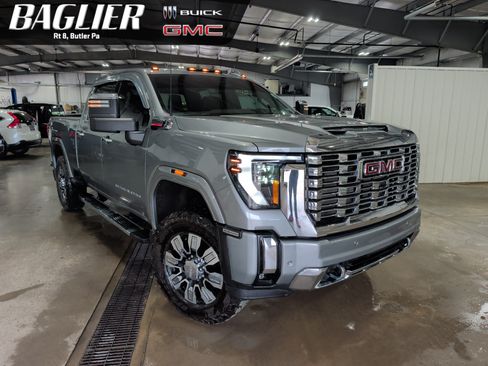 Used 2024 GMC Sierra 2500 Denali w/ Denali Reserve Package AWD/4WD image 1