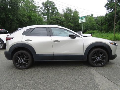 Used 2024 MAZDA CX-30 AWD 2.5 S w/ Select Sport Pkg image 4