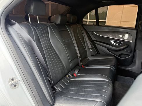 Used 2019 Mercedes-Benz E 300 4MATIC image 45