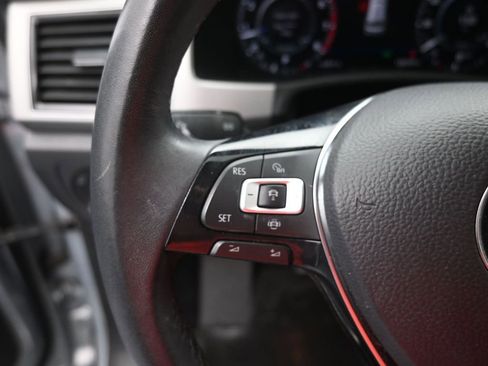 Used 2019 Volkswagen Atlas SEL FWD image 7