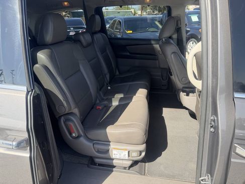 Used 2012 Honda Odyssey Touring image 19