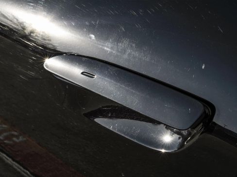 Used 2021 Porsche Taycan Base image 37