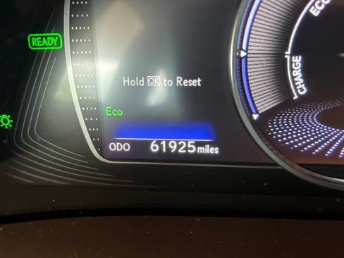 Used 2019 Lexus ES 300h w/ Premium Package FWD image 22