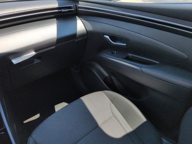 Certified 2024 Hyundai Tucson SE FWD image 18