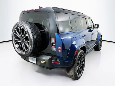 New 2026 Land Rover Defender 110 OCTA AWD/4WD image 5