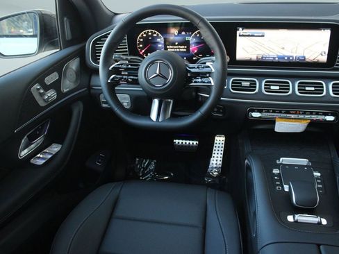 Used 2026 Mercedes-Benz GLS 450 4MATIC image 33