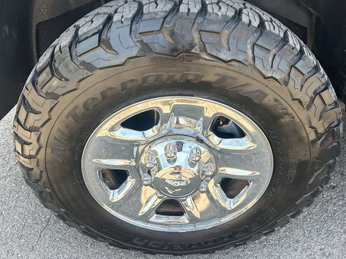 Used 2018 RAM 2500 Tradesman w/ Chrome Appearance Group AWD/4WD image 11