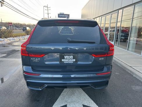Certified 2025 Volvo XC60 B5 Plus w/ Climate Package image 4