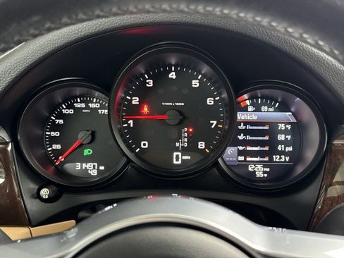 Used 2018 Porsche Macan Sport Edition image 11