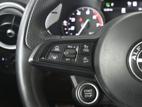 Used 2021 Alfa Romeo Stelvio Ti Sport image 35