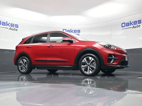 Used 2022 Kia Niro EX Premium image 39