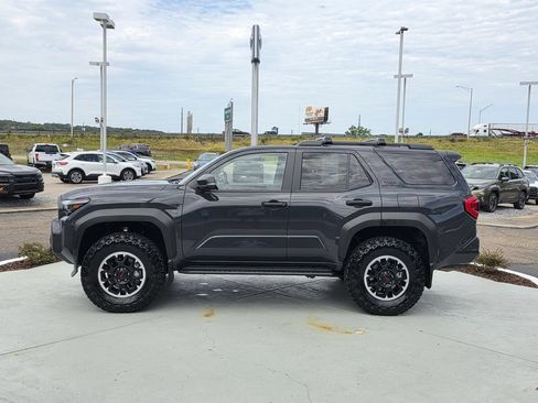 Used 2025 Toyota 4Runner TRD Off-Road Premium AWD/4WD image 6