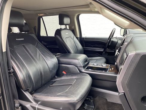 Used 2018 Ford Expedition Max Platinum image 14