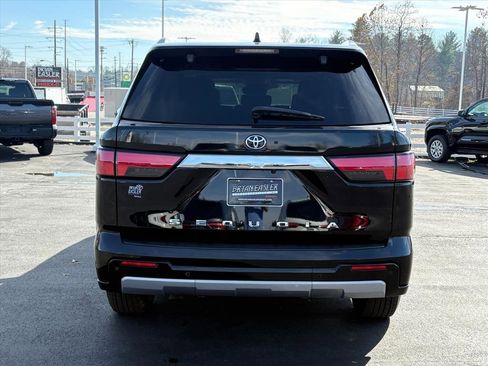 Used 2023 Toyota Sequoia Limited image 27
