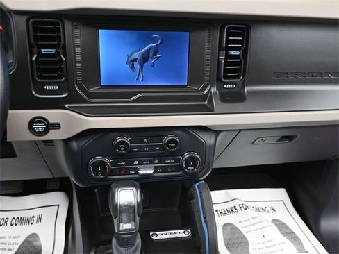 Used 2022 Ford Bronco Wildtrak image 31