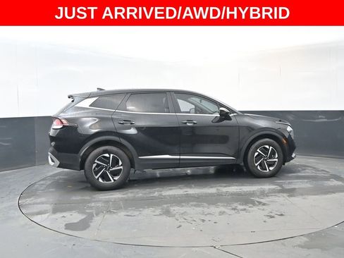 Used 2023 Kia Sportage LX image 6