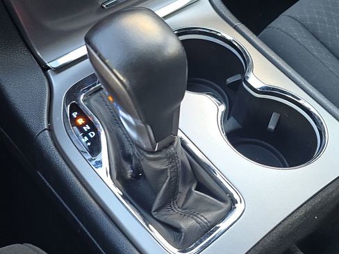 Used 2019 Jeep Grand Cherokee Laredo image 25