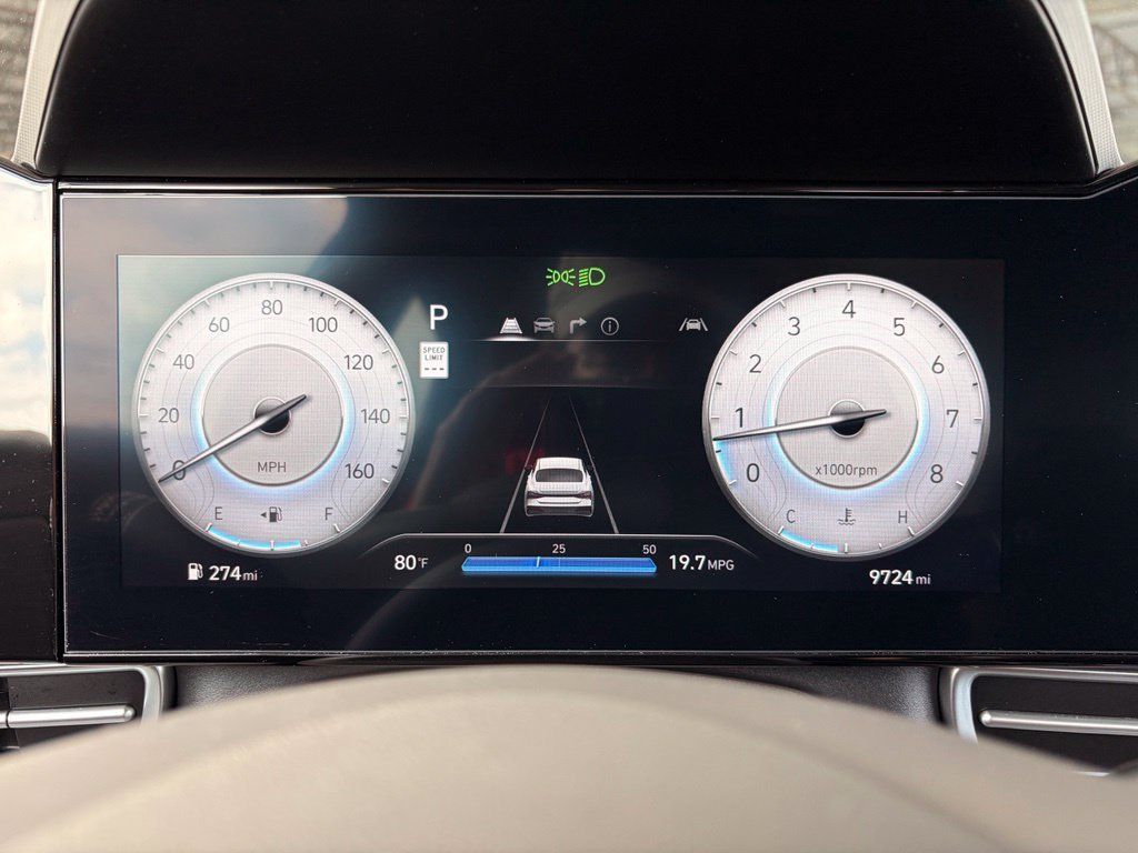 Used 2024 Hyundai Elantra SEL FWD image 16
