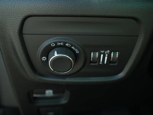 New 2026 Jeep Grand Cherokee L 4WD image 36