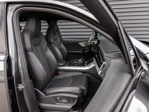 Used 2024 Audi Q7 3.0T Prestige AWD/4WD image 32